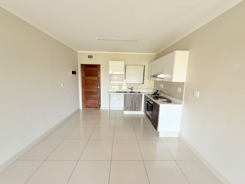 Modern 2-Bedroom Apartment to Rent in Ridge Town Central, Umhlanga - Photo 4