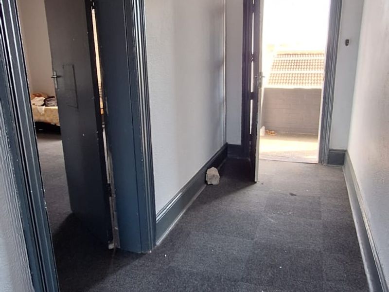 CALLING ALL INVESTORS : ESTABLISHED STUDENT ACCOMMODATION FULLY ACCREDITED WITH NSFAS - Photo 6