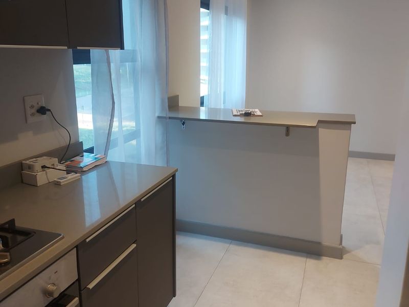 Luxury Studio Apartment in Umhlanga Ridgeside - Photo 3
