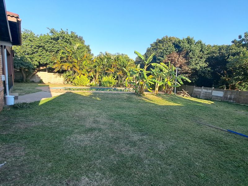 Beautiful 3-Bedroom Home with Pool & Covered Patio for rent in Veld en Vlei, Richards Bay - Photo 9