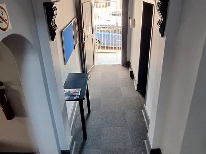 CALLING ALL INVESTORS : ESTABLISHED STUDENT ACCOMMODATION FULLY ACCREDITED WITH NSFAS - Photo 2