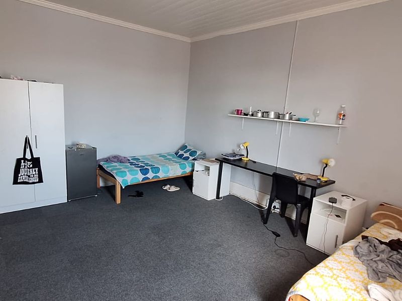 CALLING ALL INVESTORS : ESTABLISHED STUDENT ACCOMMODATION FULLY ACCREDITED WITH NSFAS - Photo 7