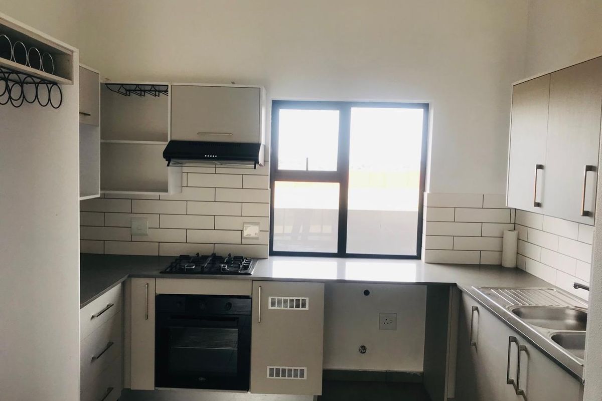 Simplex For Sale In Kempton Park - Photo 3