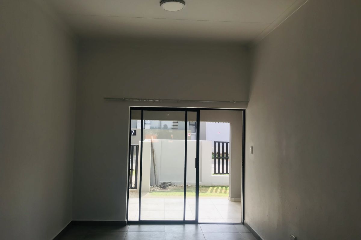 Simplex For Sale In Kempton Park - Photo 4