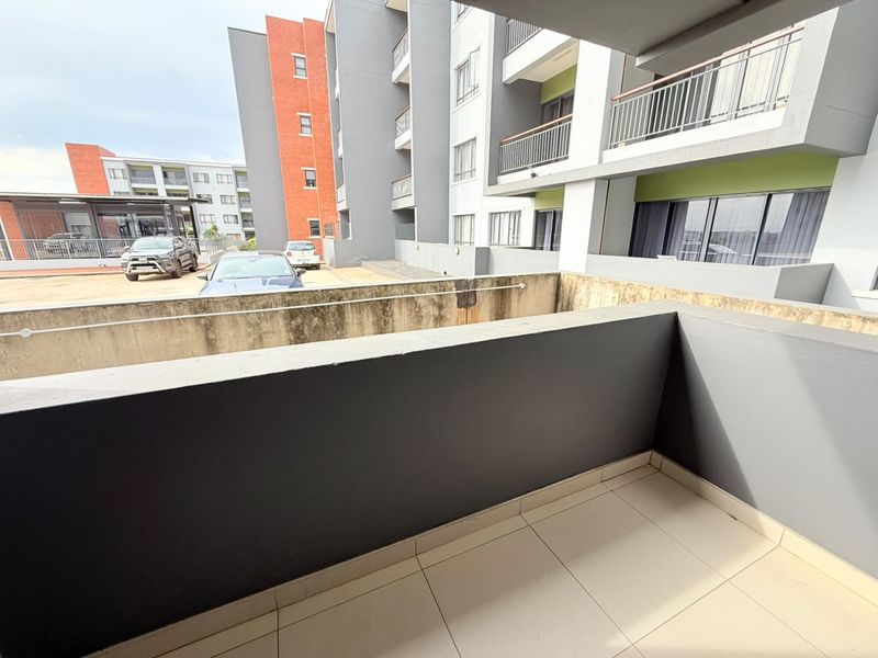 Modern 1-Bedroom Apartment for Rent in Park Avenue, Umhlanga - Photo 10