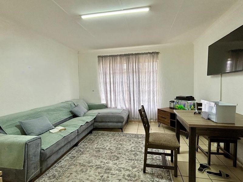 2 BEDROOM APARTMENT TO LET - Photo 5