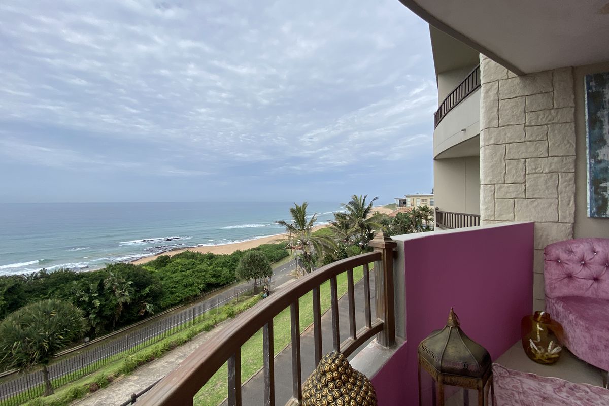 Modern Beachfront Apartment with Spectacular Sea Views – Westbrook - Photo 2