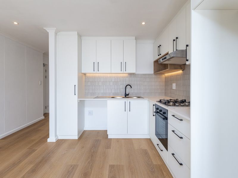 Luxury 2 Bedroom 2 Bath For Sale - Photo 1