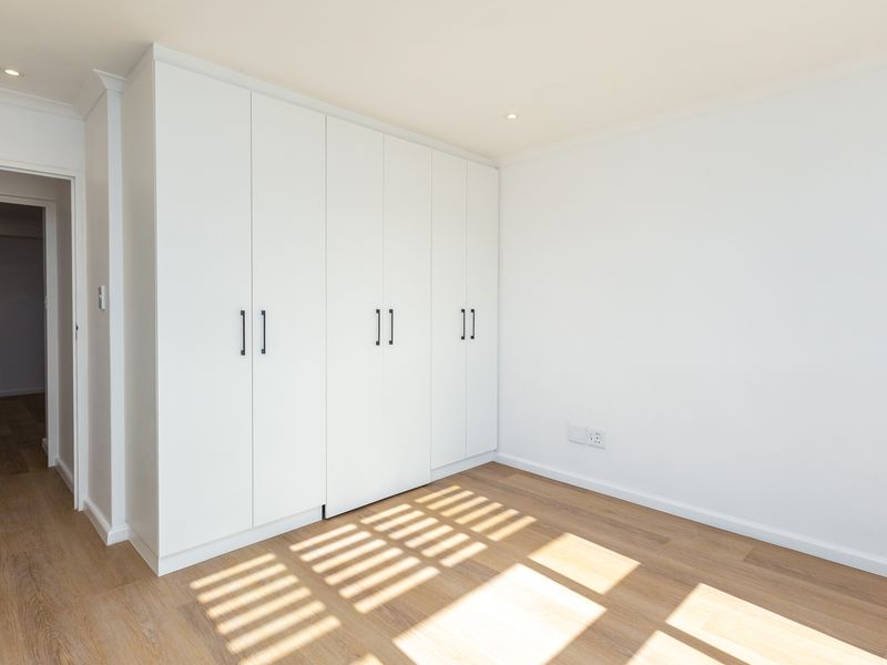 Luxury 2 Bedroom 2 Bath For Sale - Photo 7