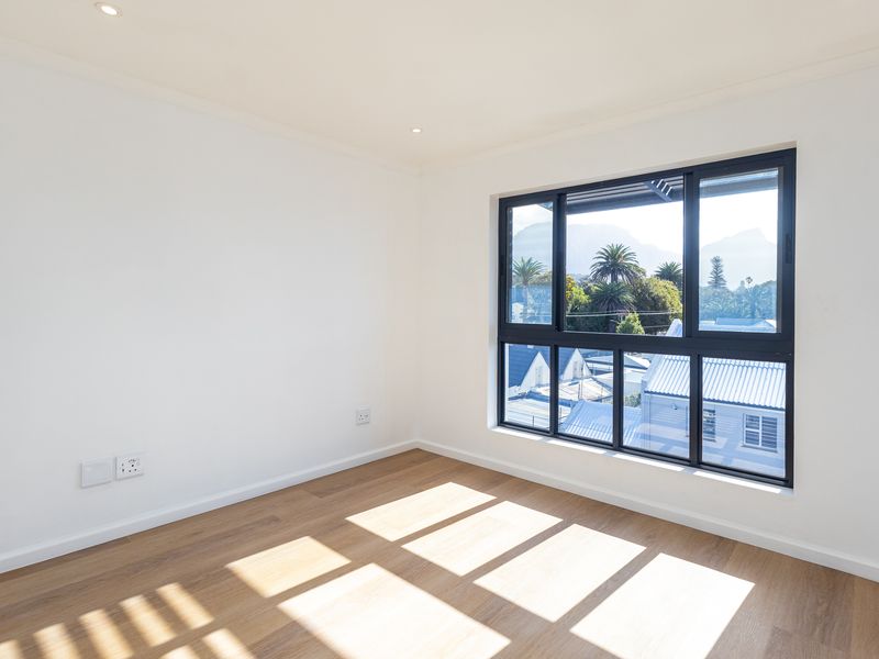 Luxury 2 Bedroom 2 Bath For Sale - Photo 6