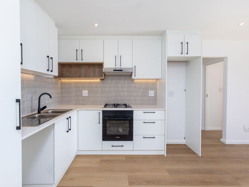 Luxury 2 Bedroom 2 Bath For Sale - Photo 2