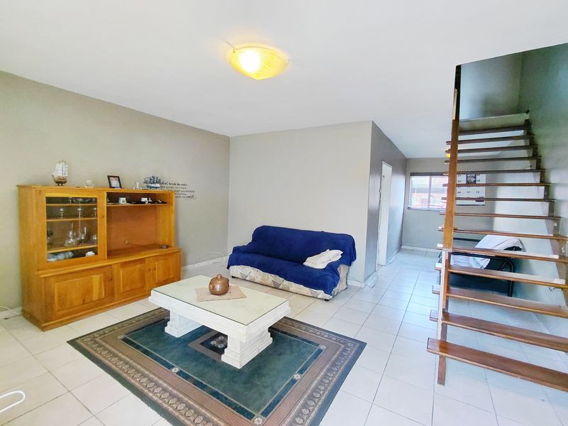 KABEGA 2 BED 1 BATH TOWNHOUSE FOR RENT - Photo 3