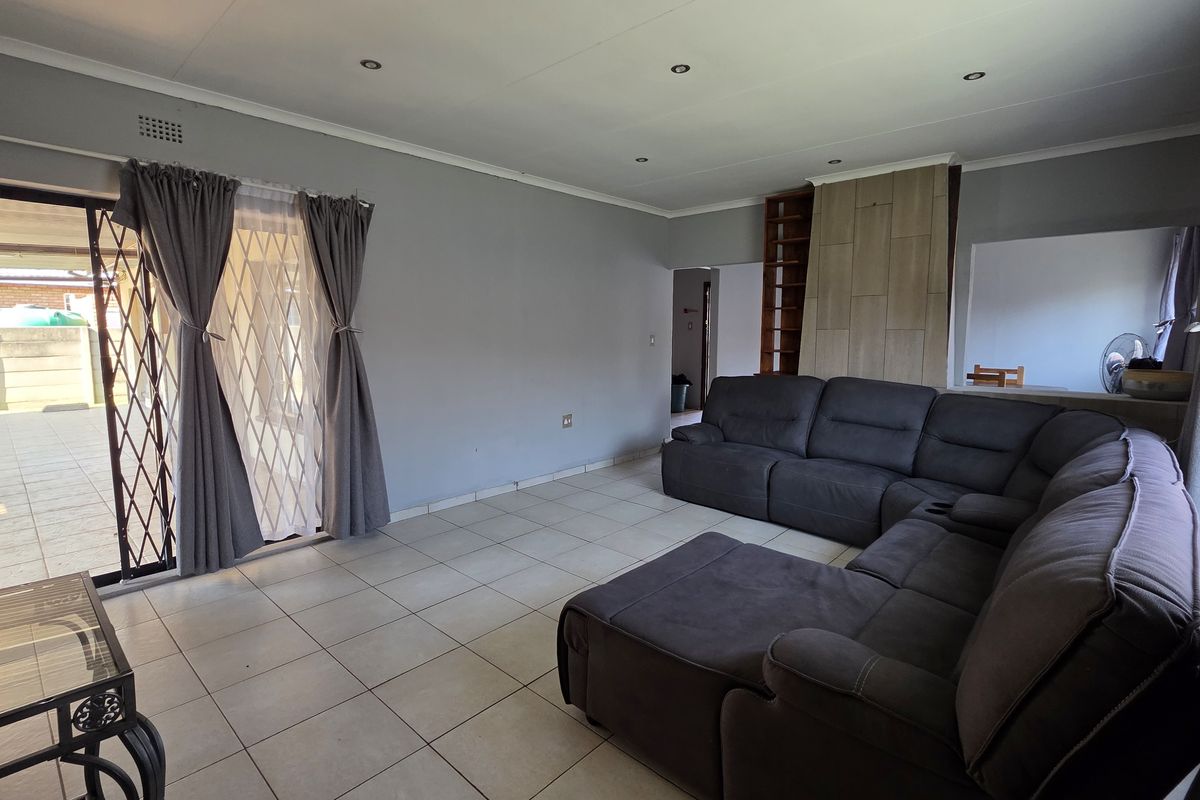 4 Bedroom Family Home in Sought-After Ferryvale, Nigel - Photo 4