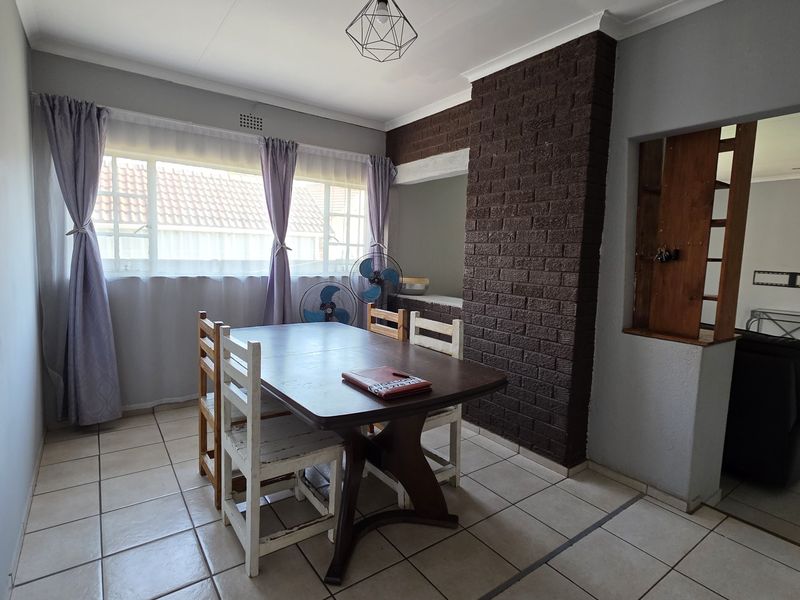 4 Bedroom Family Home in Sought-After Ferryvale, Nigel - Photo 3