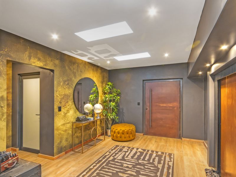 An Extraordinary Executive Home of Pure Perfection - Photo 3
