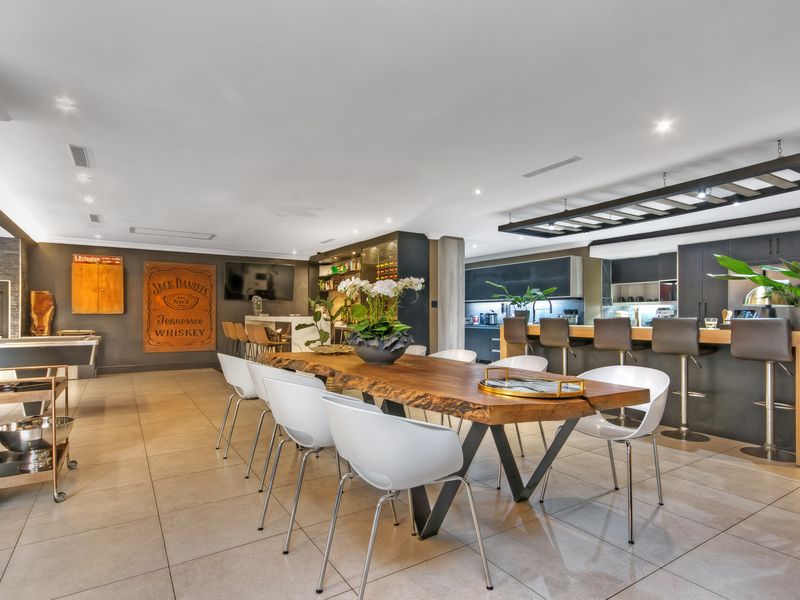 An Extraordinary Executive Home of Pure Perfection - Photo 8