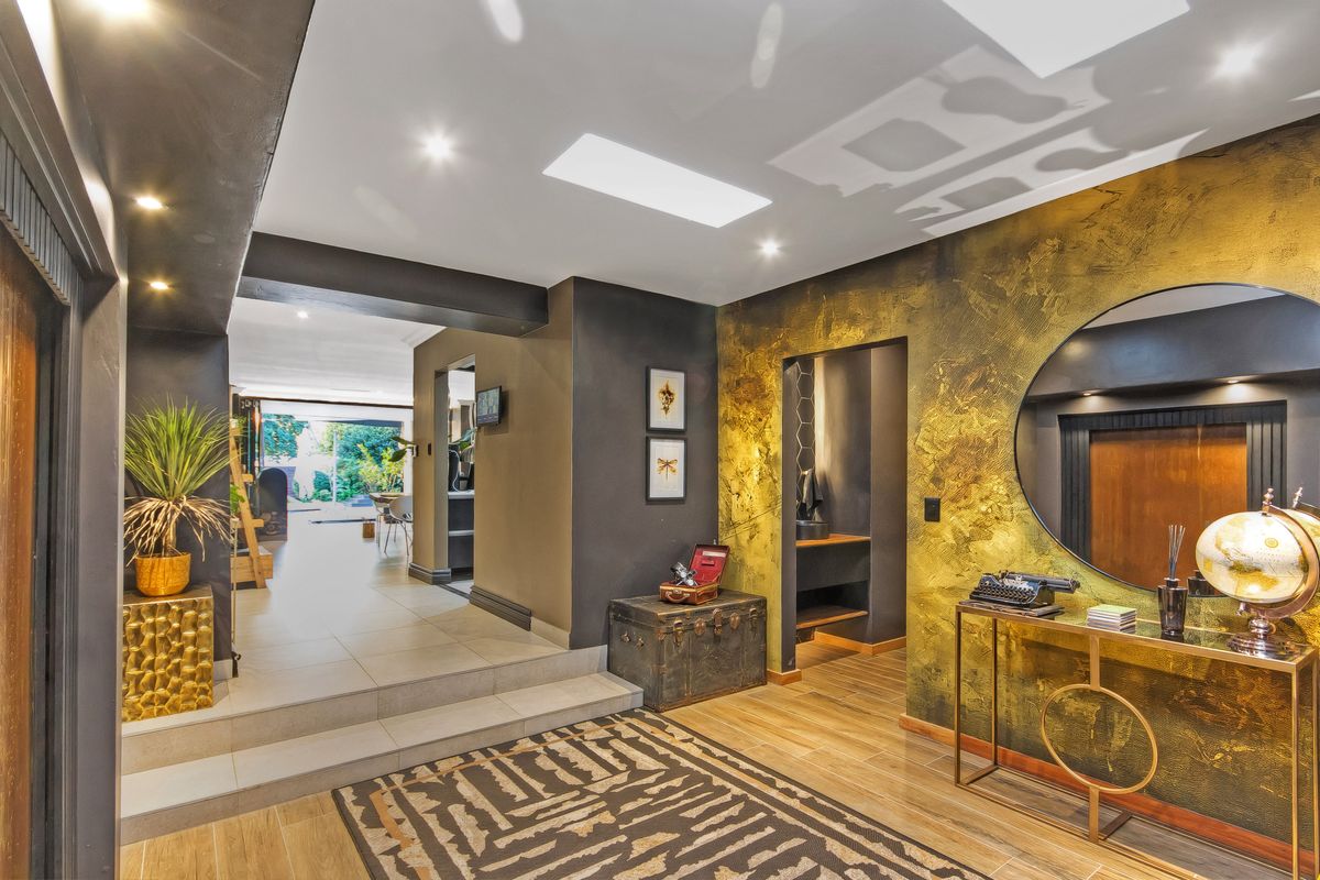 An Extraordinary Executive Home of Pure Perfection - Photo 5