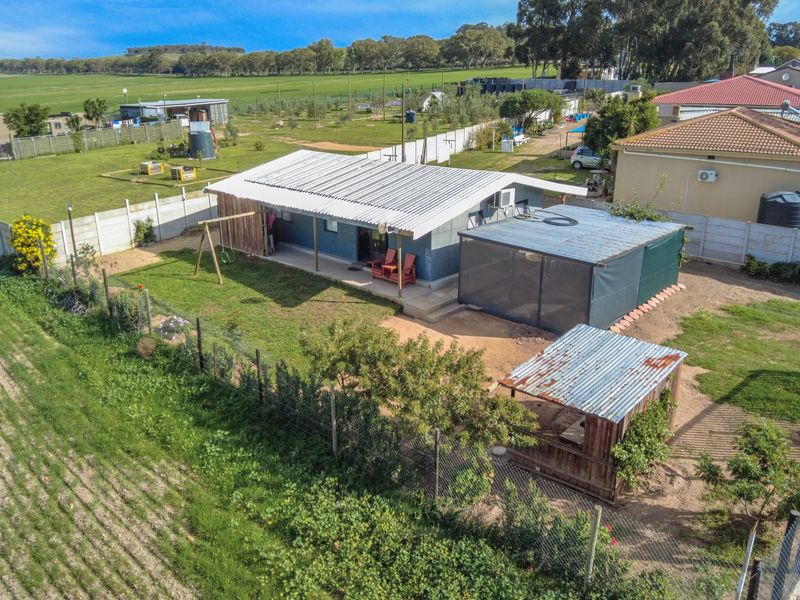 SOLE EXCLUSIVE MANDATE | Peaceful 2 Bedroom Home with Stunning Farmland Views in Moorreesburg - Photo 1