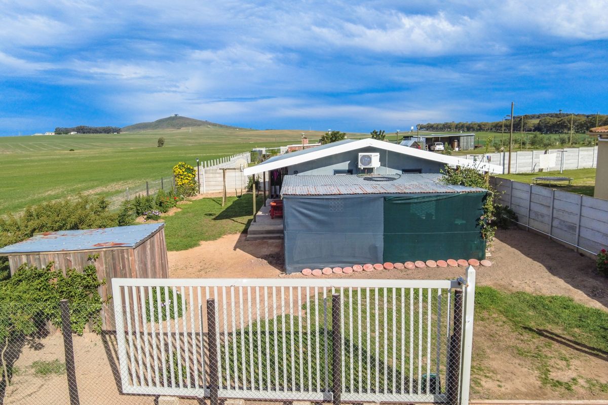 SOLE EXCLUSIVE MANDATE | Peaceful 2 Bedroom Home with Stunning Farmland Views in Moorreesburg - Photo 4