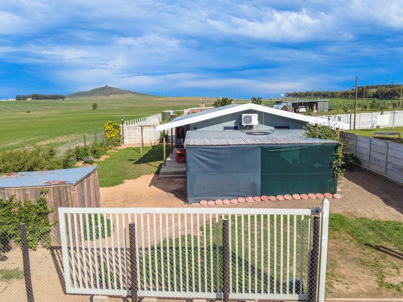 SOLE EXCLUSIVE MANDATE | Peaceful 2 Bedroom Home with Stunning Farmland Views in Moorreesburg - Photo 4