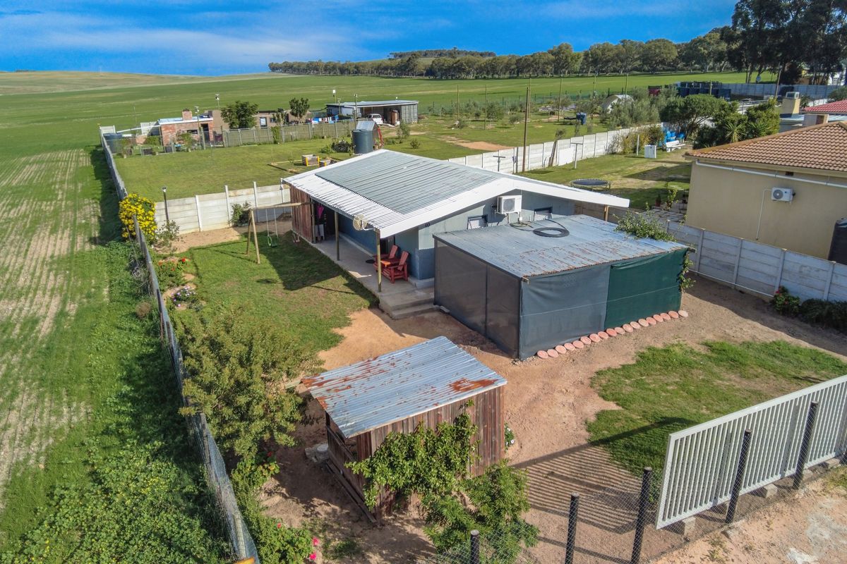 SOLE EXCLUSIVE MANDATE | Peaceful 2 Bedroom Home with Stunning Farmland Views in Moorreesburg - Photo 2