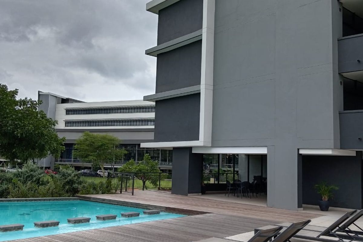 *Modern Luxury in Umhlanga Ridge!!* - Photo 2