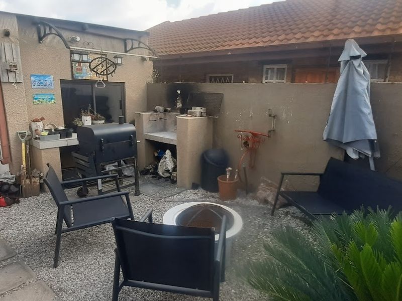 A Cozy Home for New Memories! - Photo 9