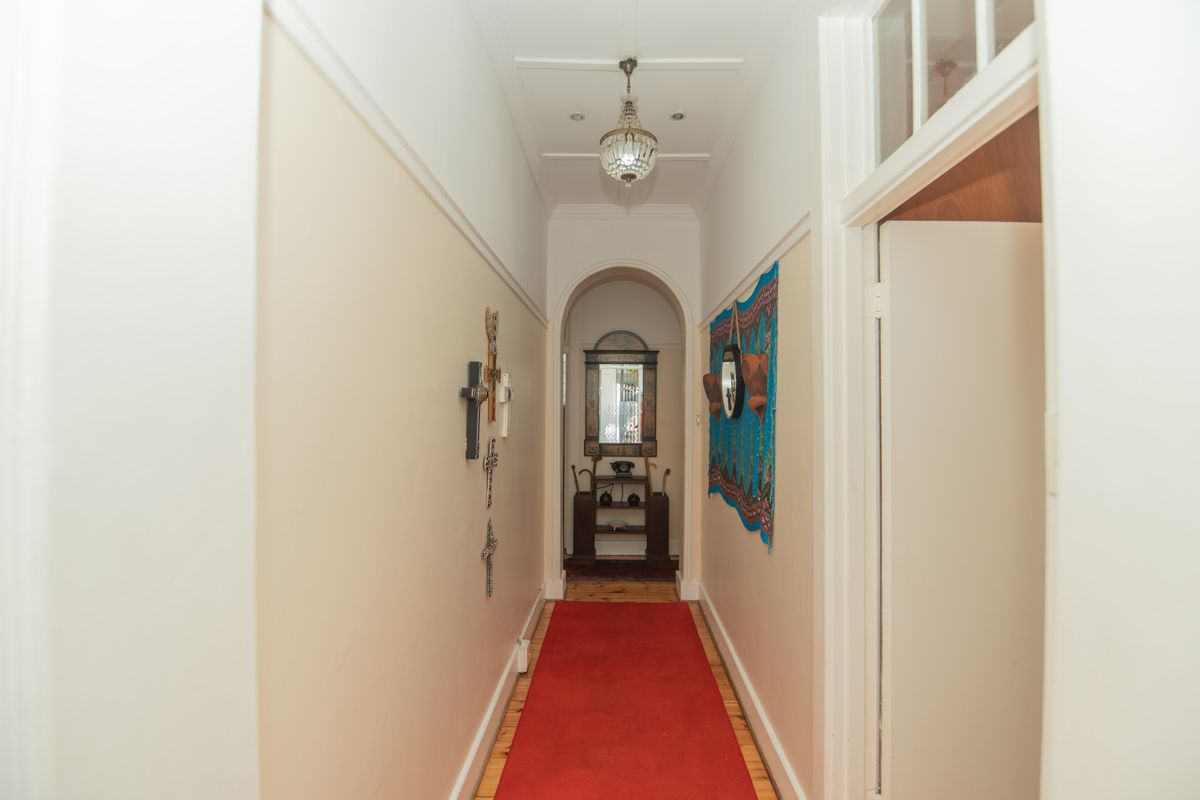 3 BED 1 BATH WITH 2 FLATLETS FOR SALE - Photo 5