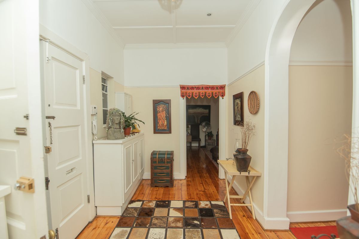 3 BED 1 BATH WITH 2 FLATLETS FOR SALE - Photo 4