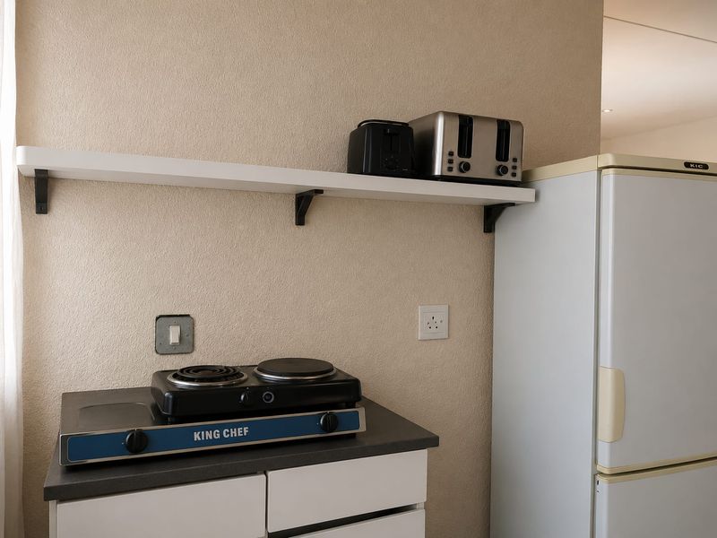 10 Bedroom house for sale with flatlets in Van Dyk Park - Photo 4