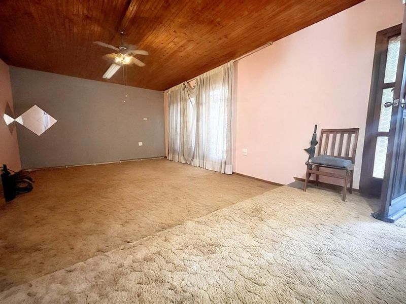 Beautiful Family Home in Brakpan - Photo 7