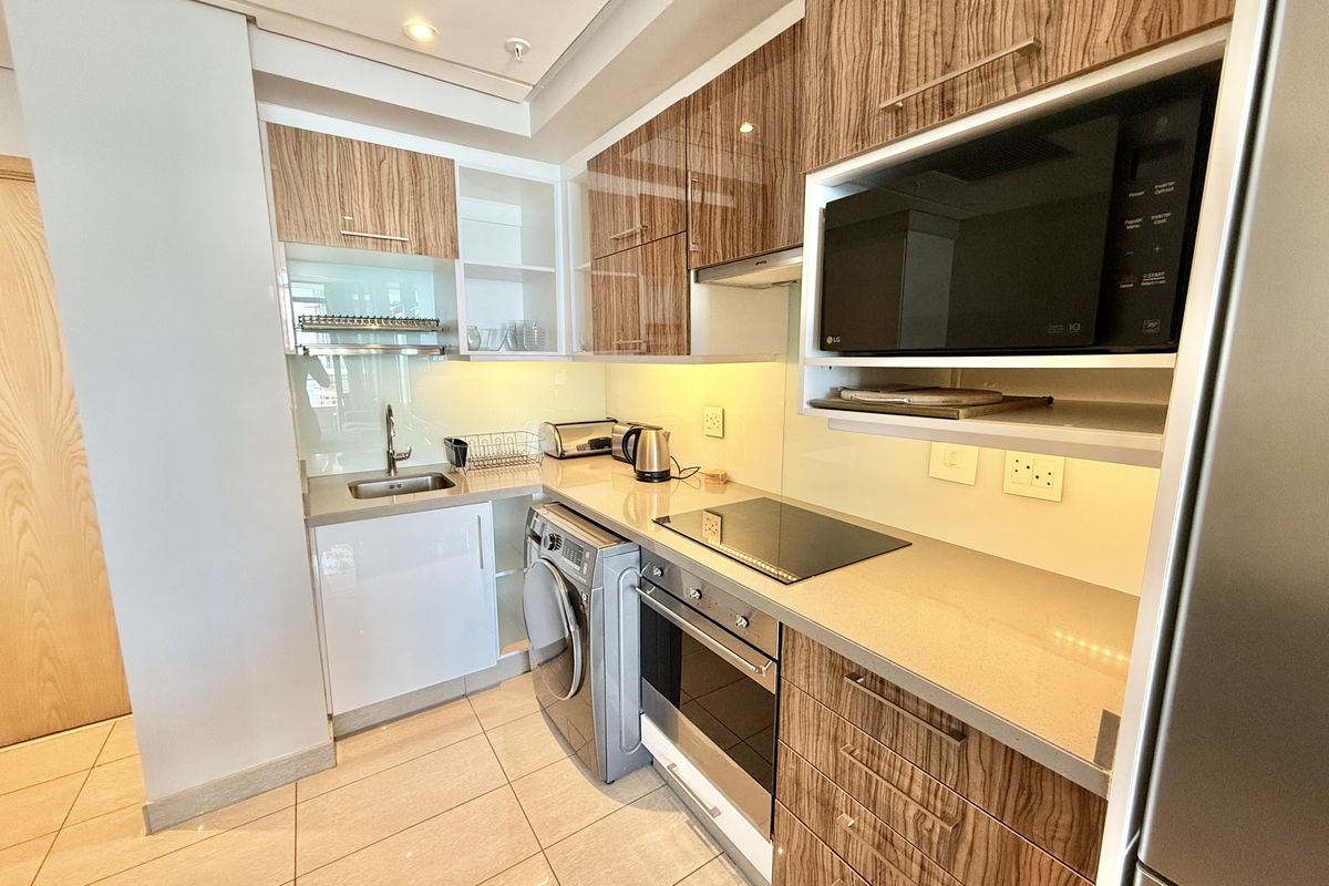 Stunning 2 bedroom apartment at The Pearls - Photo 2