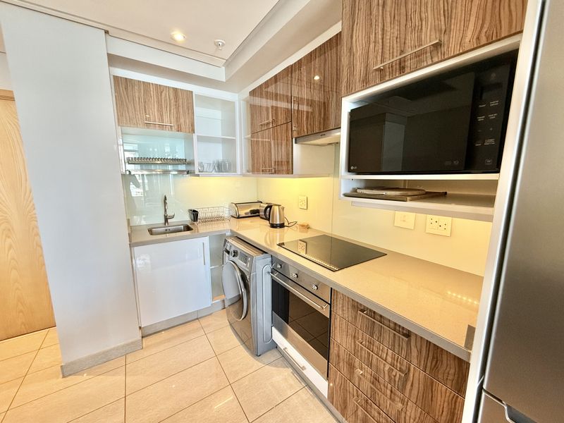 Stunning 2 bedroom apartment at The Pearls - Photo 2
