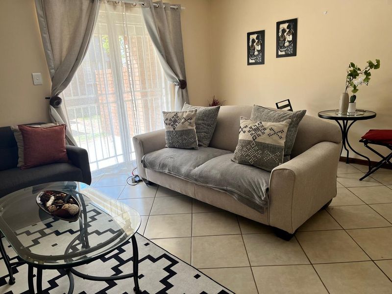 2 Bed 1 Bath Ground Unit - Investors! - Photo 7