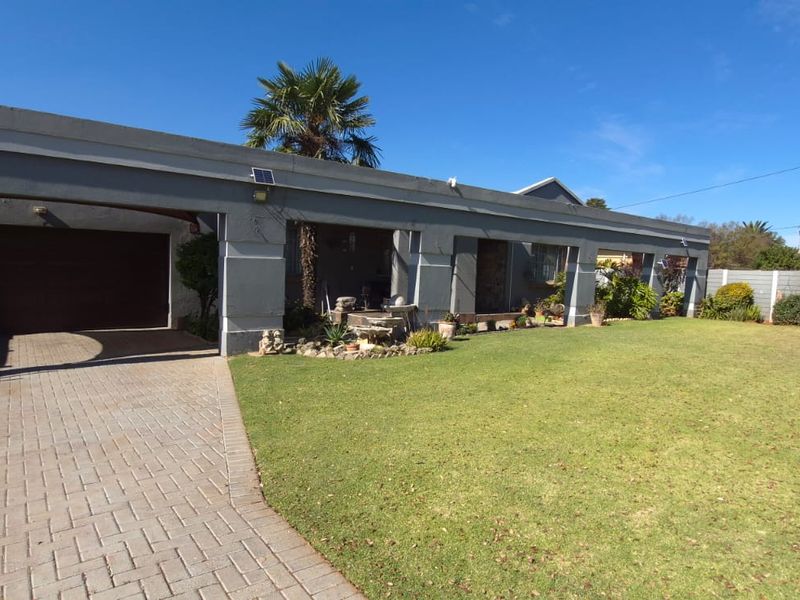 Casseldale Family Home - Photo 1