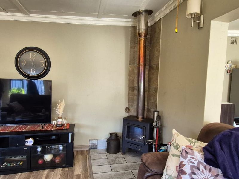 Casseldale Family Home - Photo 10