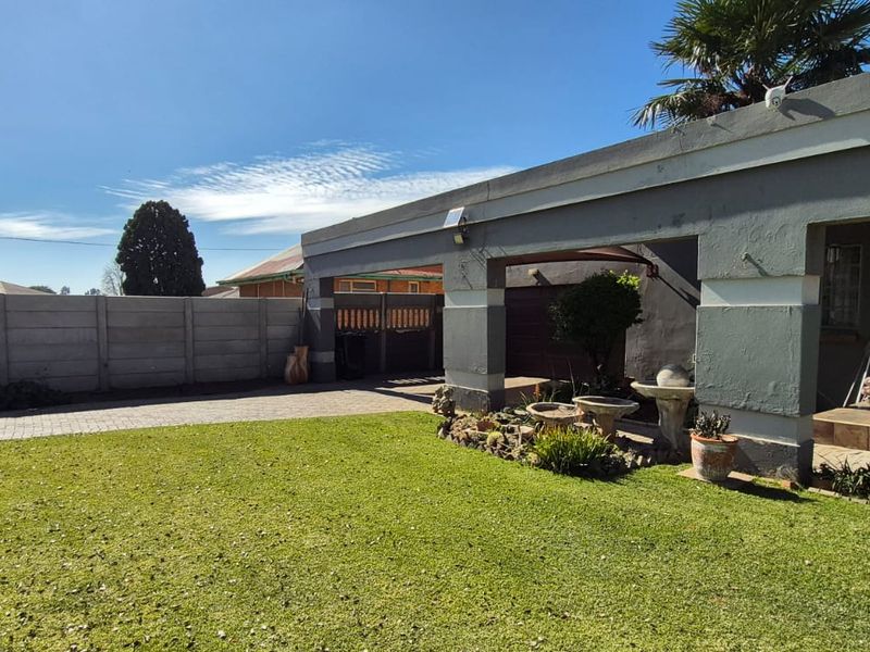 Casseldale Family Home - Photo 2