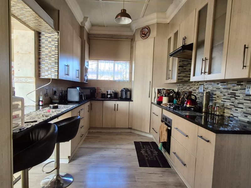 Casseldale Family Home - Photo 5