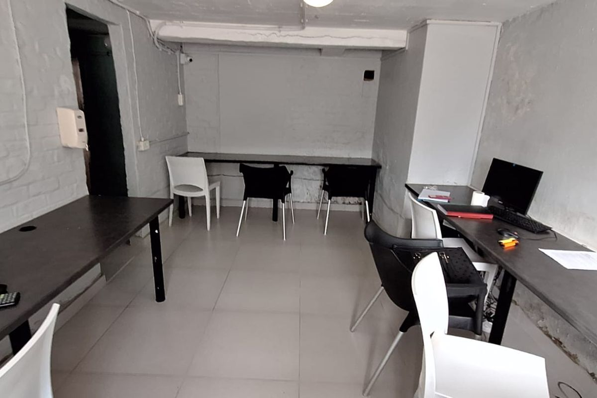 CALLING ALL INVESTORS : ESTABLISHED STUDENT ACCOMMODATION FULLY ACCREDITED WITH NSFAS - Photo 5