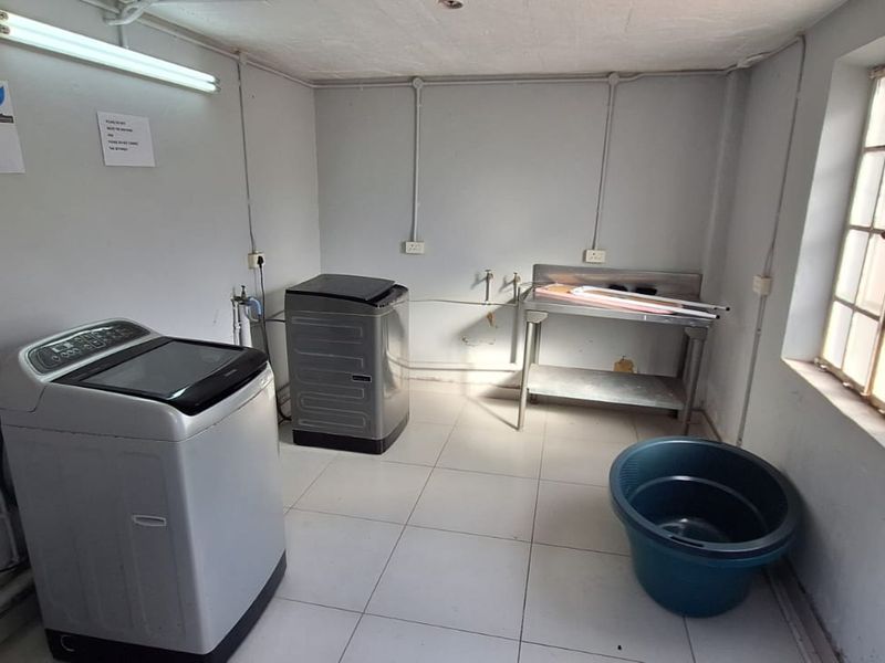 CALLING ALL INVESTORS : ESTABLISHED STUDENT ACCOMMODATION FULLY ACCREDITED WITH NSFAS - Photo 4