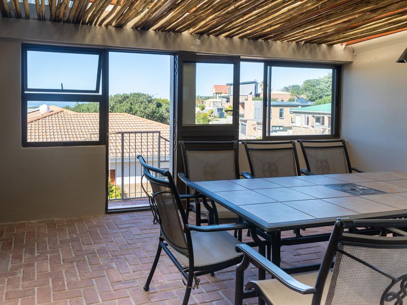 Coastal Comfort in the Heart of Stilbaai - Photo 6