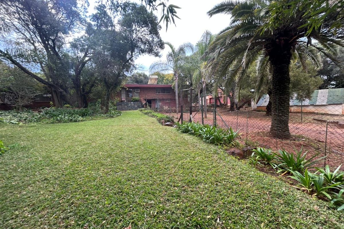 Create, Entertain, Thrive — 8.5ha Hartbeespoort Property - Photo 4