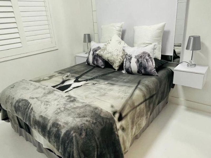Tastefully refurbished 1 bedroom apartment for Sale in Umhlanga Ridge. - Photo 8