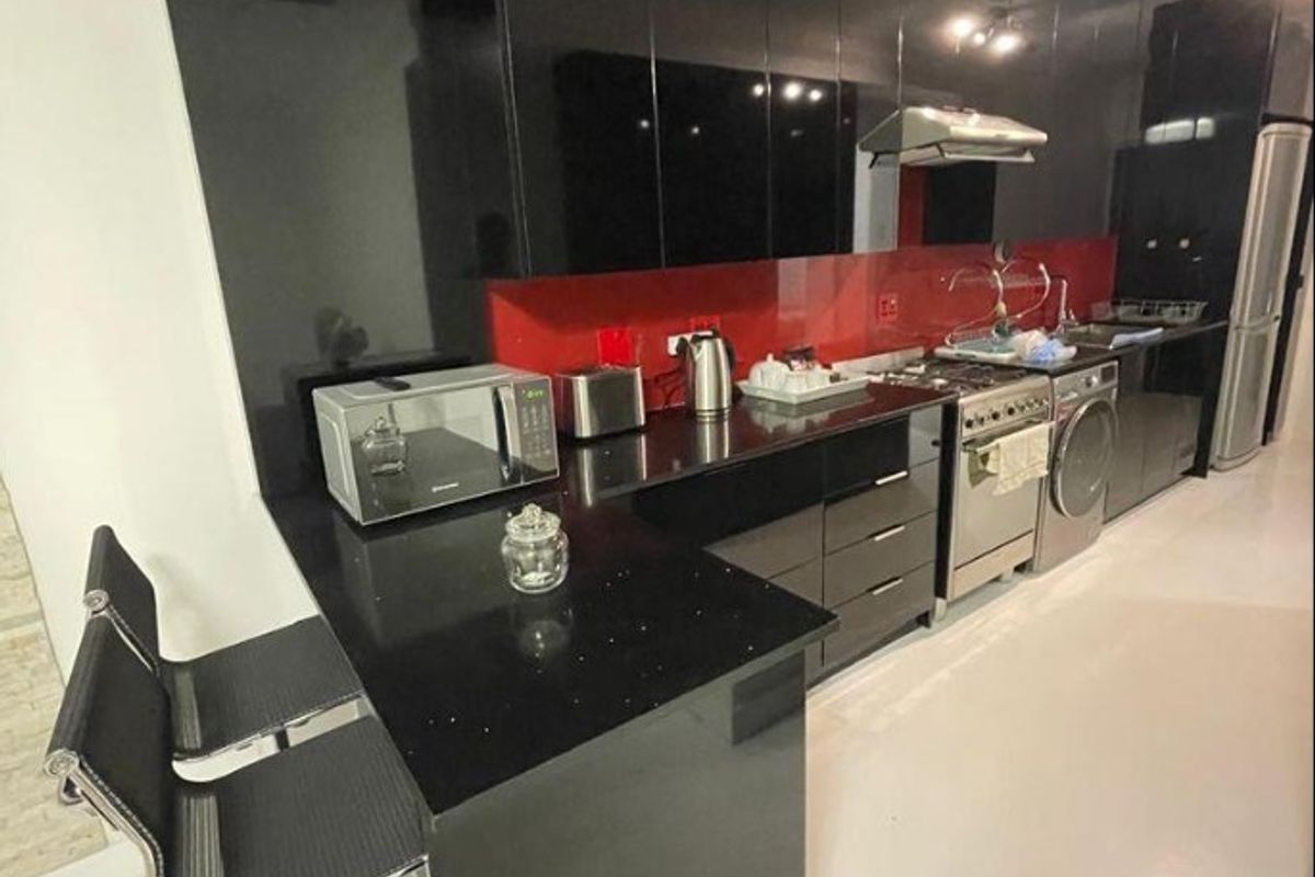 Tastefully refurbished 1 bedroom apartment for Sale in Umhlanga Ridge. - Photo 2