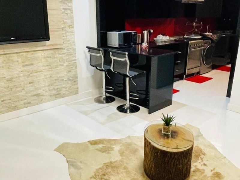 Tastefully refurbished 1 bedroom apartment for Sale in Umhlanga Ridge. - Photo 3