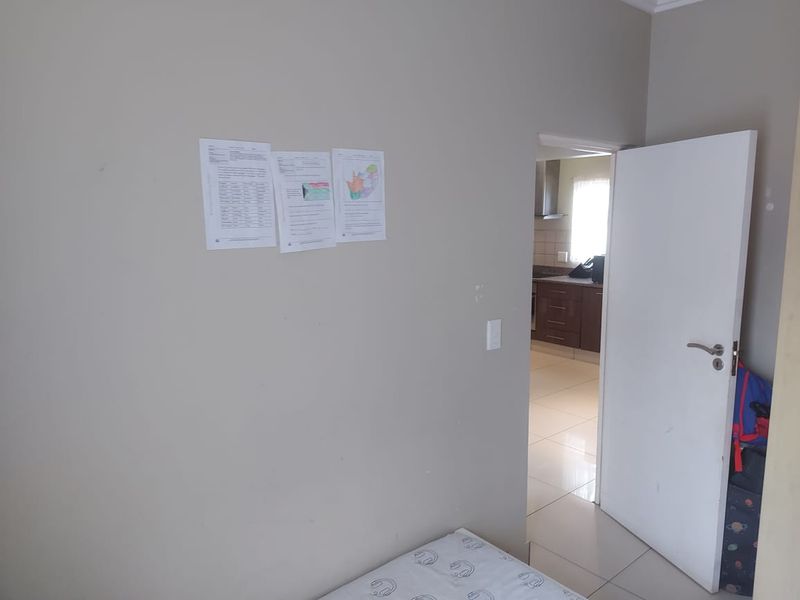 Modern 2-Bedroom Apartment | Umhlanga Ridge - Photo 10