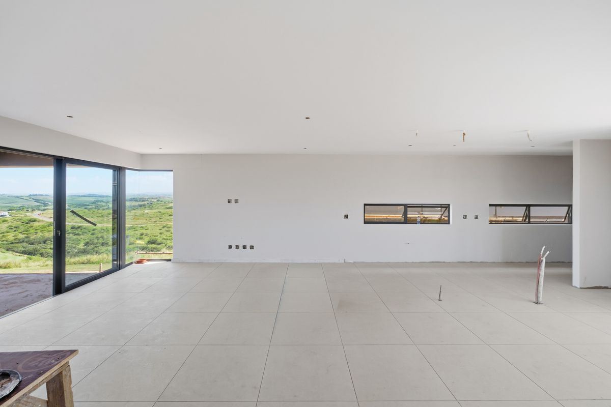 3 bedroom home Contemporary Living with Elevated Forest Views - Photo 5