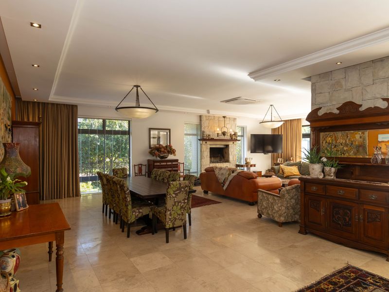 Exceptional Balinese-Inspired Family Residence on the River - Photo 9