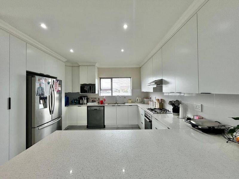 MODERN 3 BEDROOM HOUSE IN FOUNTAINS ESTATE - Photo 8
