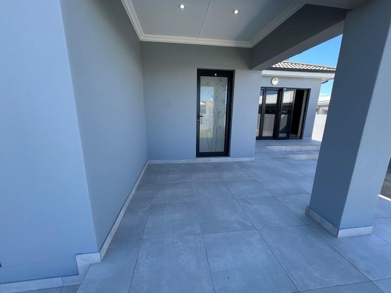 MODERN 3 BEDROOM HOUSE IN FOUNTAINS ESTATE - Photo 2